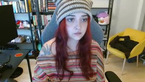 Snapshot of emilyclairebear chatting on May 24, 2:38 am emily online show from May 24, 2:38 am