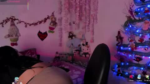 Emily online show from December 5, 6:00 am