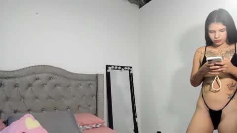 Snapshot of emilydauz chatting on February 20, 6:30 pm Camila online show from February 20, 6:30 pm