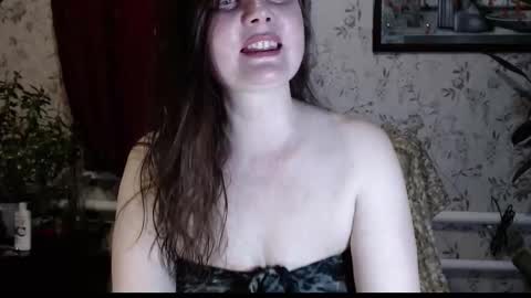 Snapshot of emilydoth chatting on March 18, 6:22 pm EmilyDoth online show from March 18, 6:22 pm