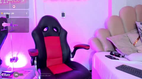 Emily online show from December 10, 9:44 am