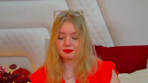 Emily online show from March 27, 8:26 am