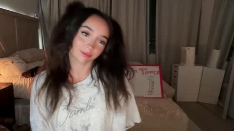 emilyfawn online show from May 3, 3:34 am