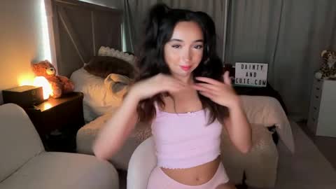 emilyfawn online show from May 25, 4:07 am