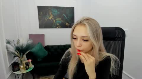 Emily online show from February 19, 3:35 am