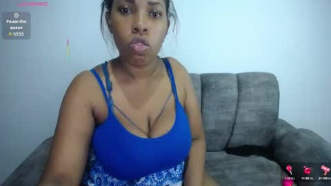 Emilyhines online show from September 13, 10:20 pm