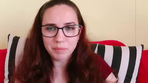 Snapshot of emilyhotflirt chatting on June 11, 1:31 pm Emily online show from June 11, 1:31 pm