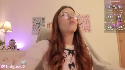 Snapshot of emilyincb1 chatting on July 23, 1:41 am first stream May 5 ig online show from July 23, 1:41 am