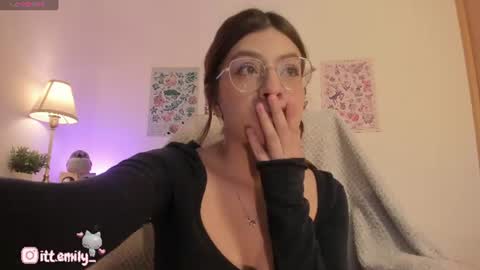 Snapshot of emilyincb1 chatting on July 24, 1:47 am first stream May 5 ig online show from July 24, 1:47 am