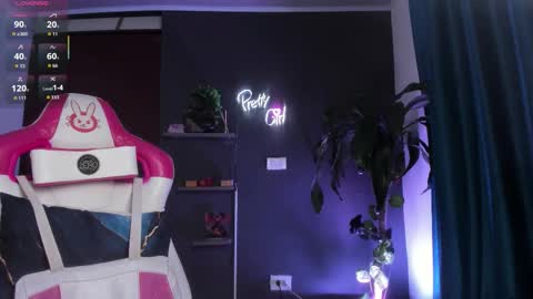 Snapshot of emilyjhonson_1 chatting on March 4, 2:01 pm Emily Jhonson online show from March 4, 2:01 pm