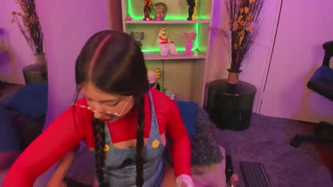 VALEEEN online show from December 6, 7:23 pm