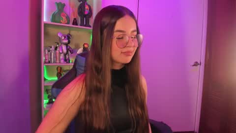 VALEEEN online show from December 10, 4:17 pm