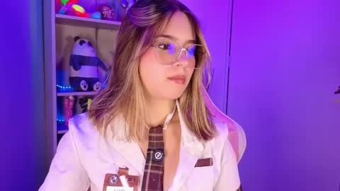 VALEEEN online show from May 28, 3:20 pm