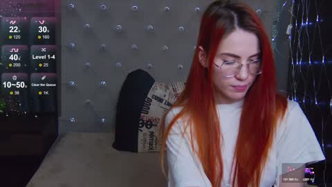 EmilyKents online show from January 12, 5:13 am