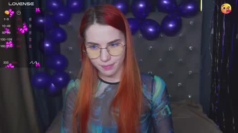 EmilyKents online show from December 4, 1:15 am