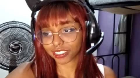 Emily Livos online show from March 31, 2:24 am