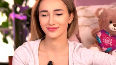 Emily online show from September 15, 5:07 am