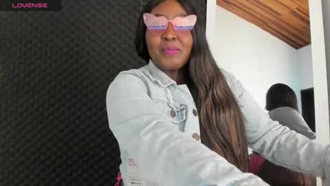 Snapshot of emilyrojas chatting on January 17, 12:31 pm emilyrojas online show from January 17, 12:31 pm