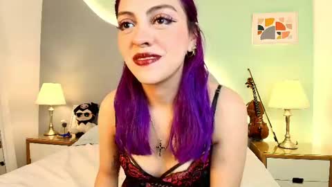 emily online show from June 10, 7:02 pm
