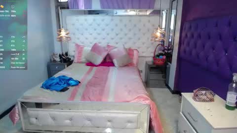 Emily online show from December 3, 7:00 pm