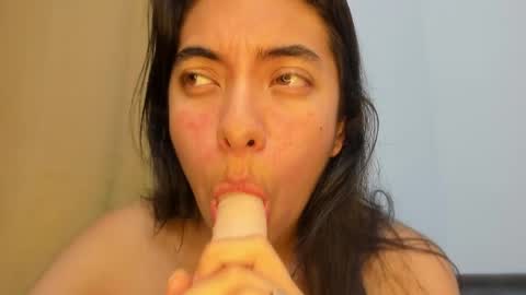 Snapshot of emilysex_118 chatting on May 17, 5:16 am Emily online show from May 17, 5:16 am