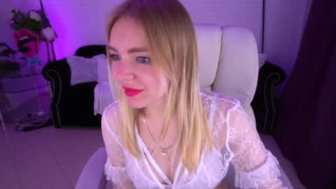  MY NAME IS Emily WELCOME EVERYONE I WILL BE HAPPY TO GIVE YOU WHAT YOU HAVE DREAMED OF FOR SO LONG online show from December 16, 2:36 am