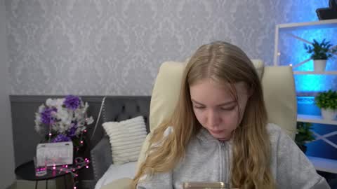  MY NAME IS Emily WELCOME EVERYONE I WILL BE HAPPY TO GIVE YOU WHAT YOU HAVE DREAMED OF FOR SO LONG online show from November 24, 7:19 am