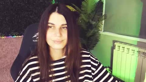 Emily online show from October 4, 1:58 am