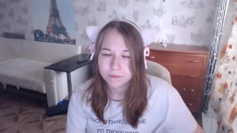 Snapshot of emilyway chatting on February 3, 9:41 am emilyway online show from February 3, 9:41 am