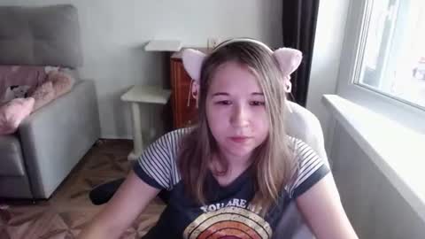 Snapshot of emilyway chatting on July 7, 5:32 am emilyway online show from July 7, 5:32 am