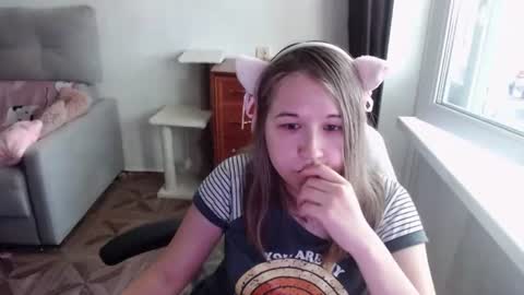 Snapshot of emilyway chatting on July 7, 6:47 am emilyway online show from July 7, 6:47 am