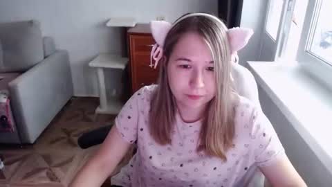 Snapshot of emilyway chatting on July 15, 10:09 am emilyway online show from July 15, 10:09 am