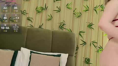 EmilyWess online show from March 13, 6:47 pm