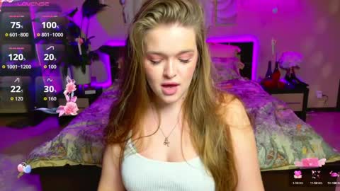 emilywhisperawesome online show from April 16, 8:53 pm