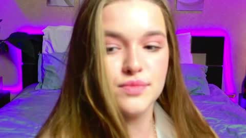 emilywhisperawesome online show from April 30, 9:41 pm