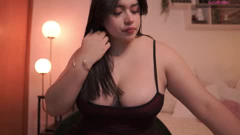 IG thickemmsss online show from March 7, 5:38 pm
