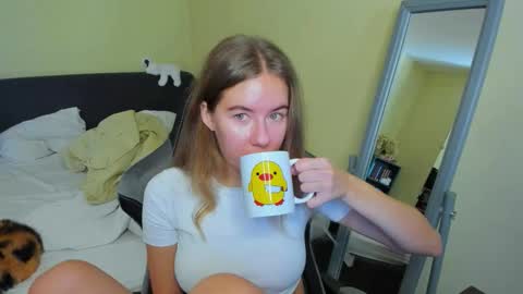 Emily online show from September 27, 8:52 am