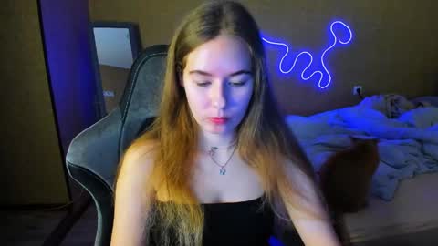 Emily online show from May 11, 7:11 pm