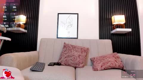 Snapshot of emilyy_kim chatting on October 12, 10:09 pm emilyy_kim online show from October 12, 10:09 pm