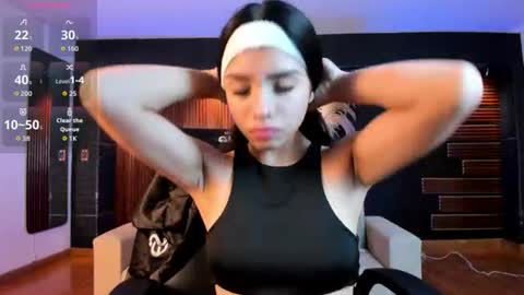 Snapshot of emilyy_lopez chatting on August 4, 2:41 pm Emilyy lopez online show from August 4, 2:41 pm