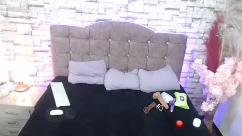 Snapshot of emilyy_sexy01 chatting on October 9, 10:46 am emilyy_sexy01 online show from October 9, 10:46 am