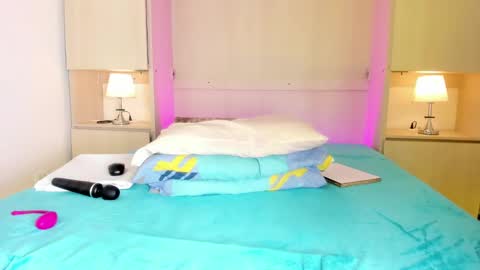 Emily online show from September 19, 4:58 am