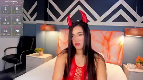 Emily  online show from October 10, 11:42 am