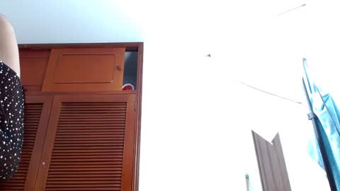 emilyzans07 online show from February 5, 8:57 pm