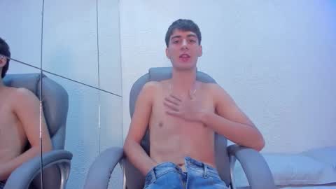 Snapshot of emir_ozan chatting on November 22, 11:09 am emir_ozan online show from November 22, 11:09 am