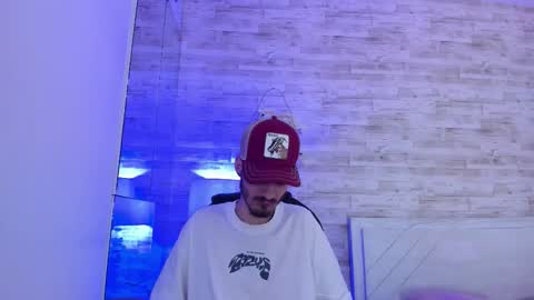 emir_ozan online show from January 10, 11:34 am