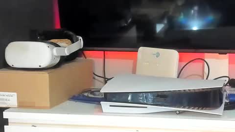 Snapshot of emliyjamesmjb chatting on December 6, 2:49 pm emliyjamesmjb online show from December 6, 2:49 pm