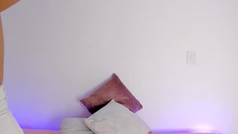 emma online show from November 27, 11:56 am