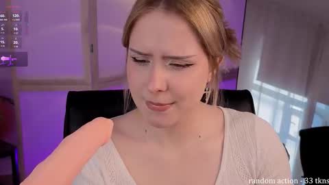 Snapshot of emma__oblivion chatting on March 20, 2:22 pm Molly online show from March 20, 2:22 pm