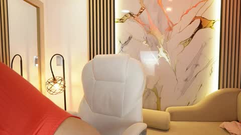 emma__walkerr_ online show from February 11, 7:19 pm